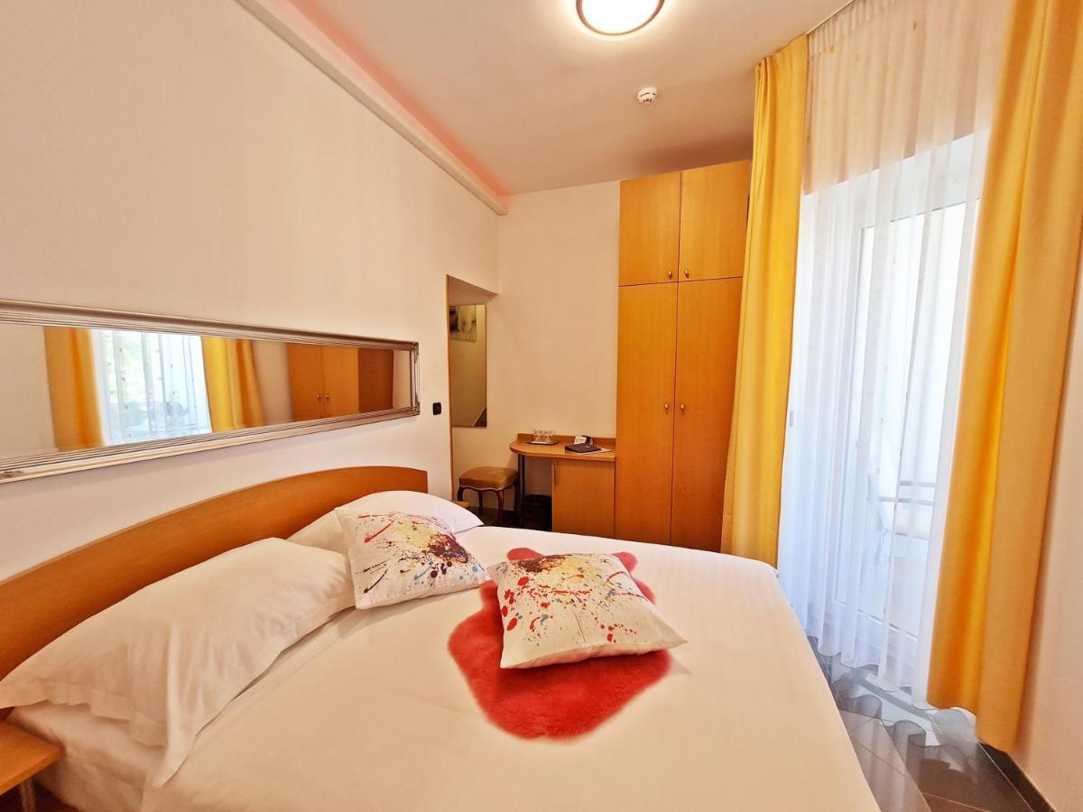 Hotel Sunce Podstrana Bagian luar foto