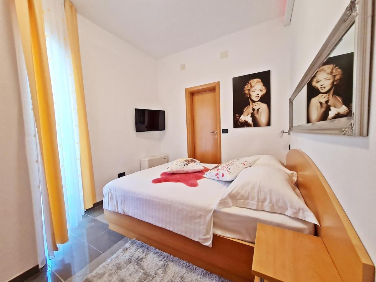 Hotel Sunce Podstrana Bagian luar foto