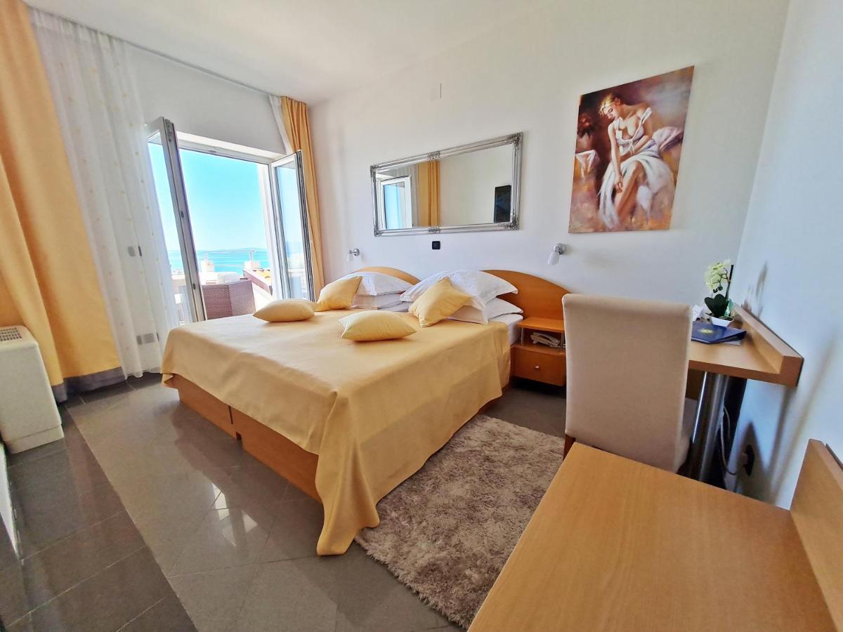 Hotel Sunce Podstrana Bagian luar foto
