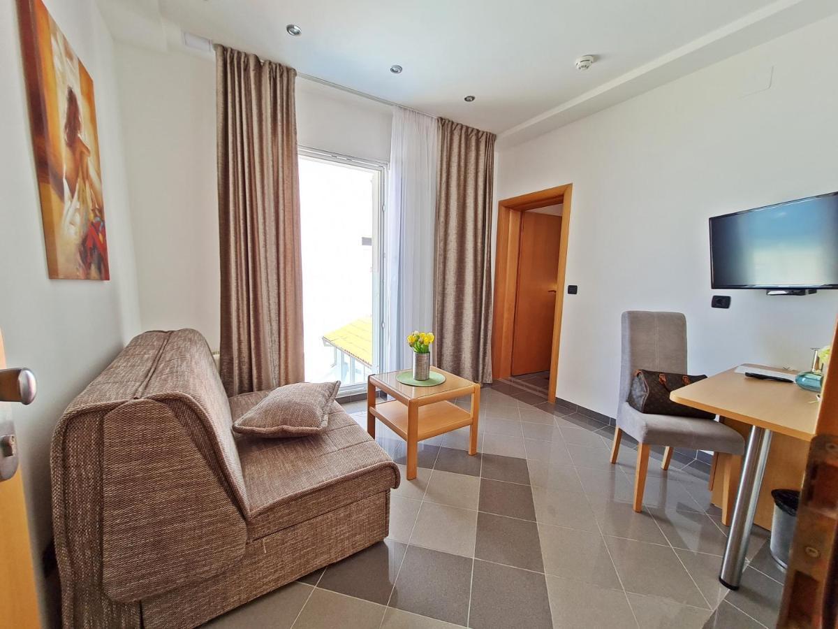 Hotel Sunce Podstrana Bagian luar foto